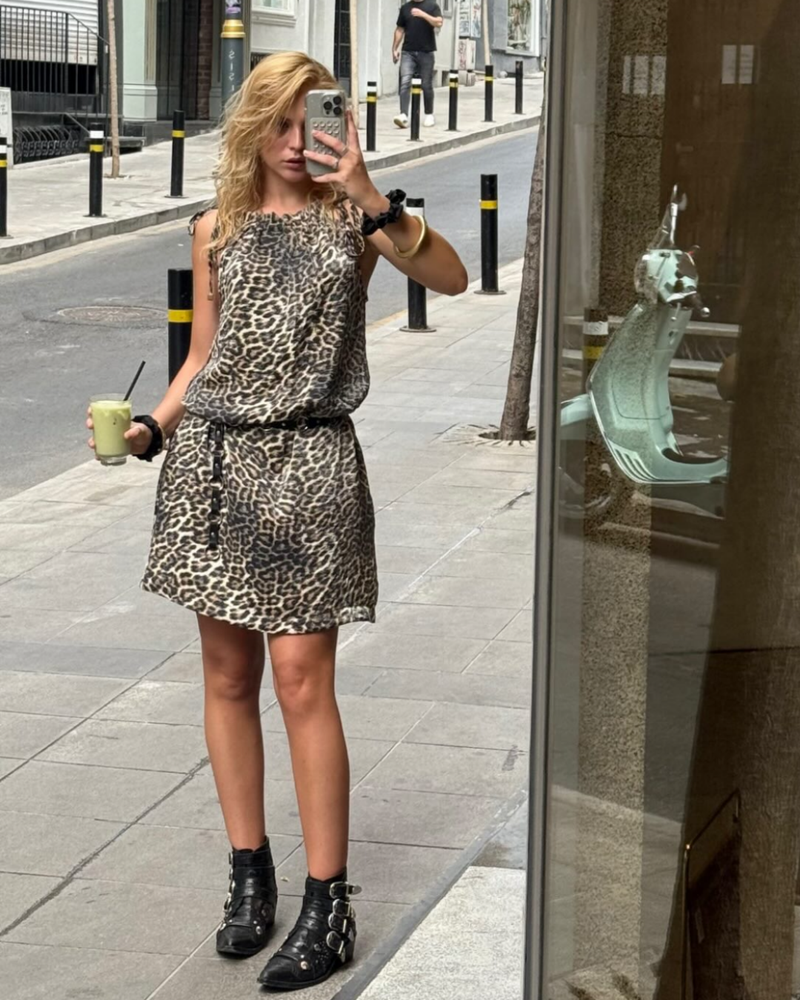 Seen on – Cepli Mini Saten Elbise