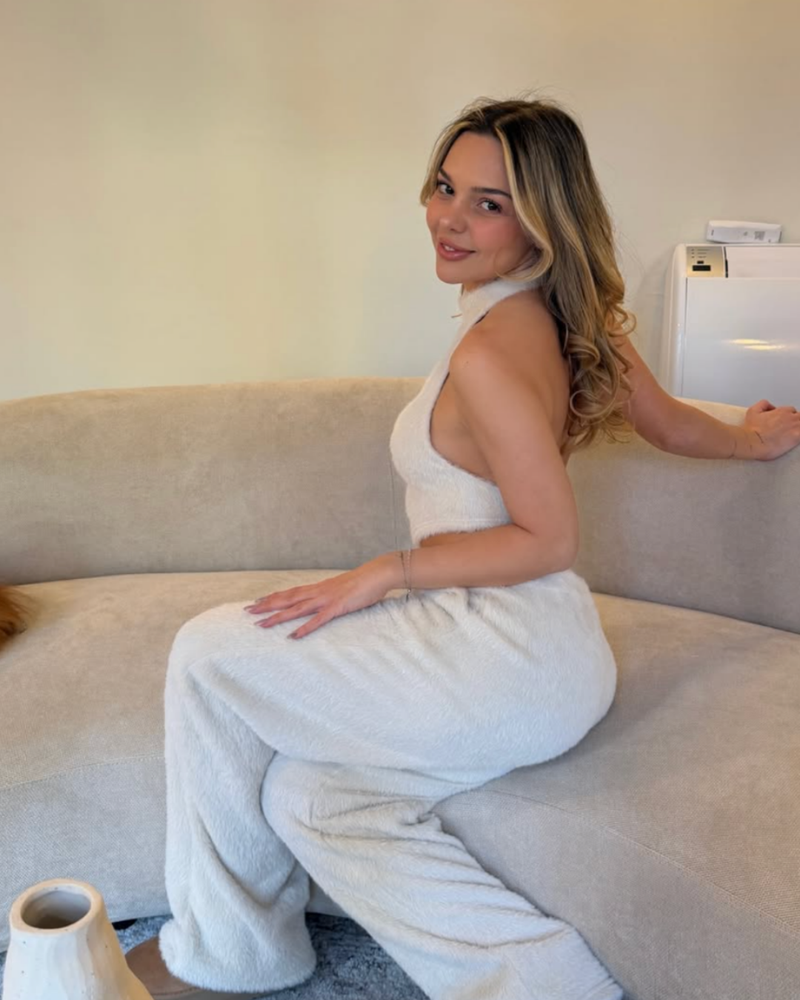 Seen on – Halo Open-Back Blouse