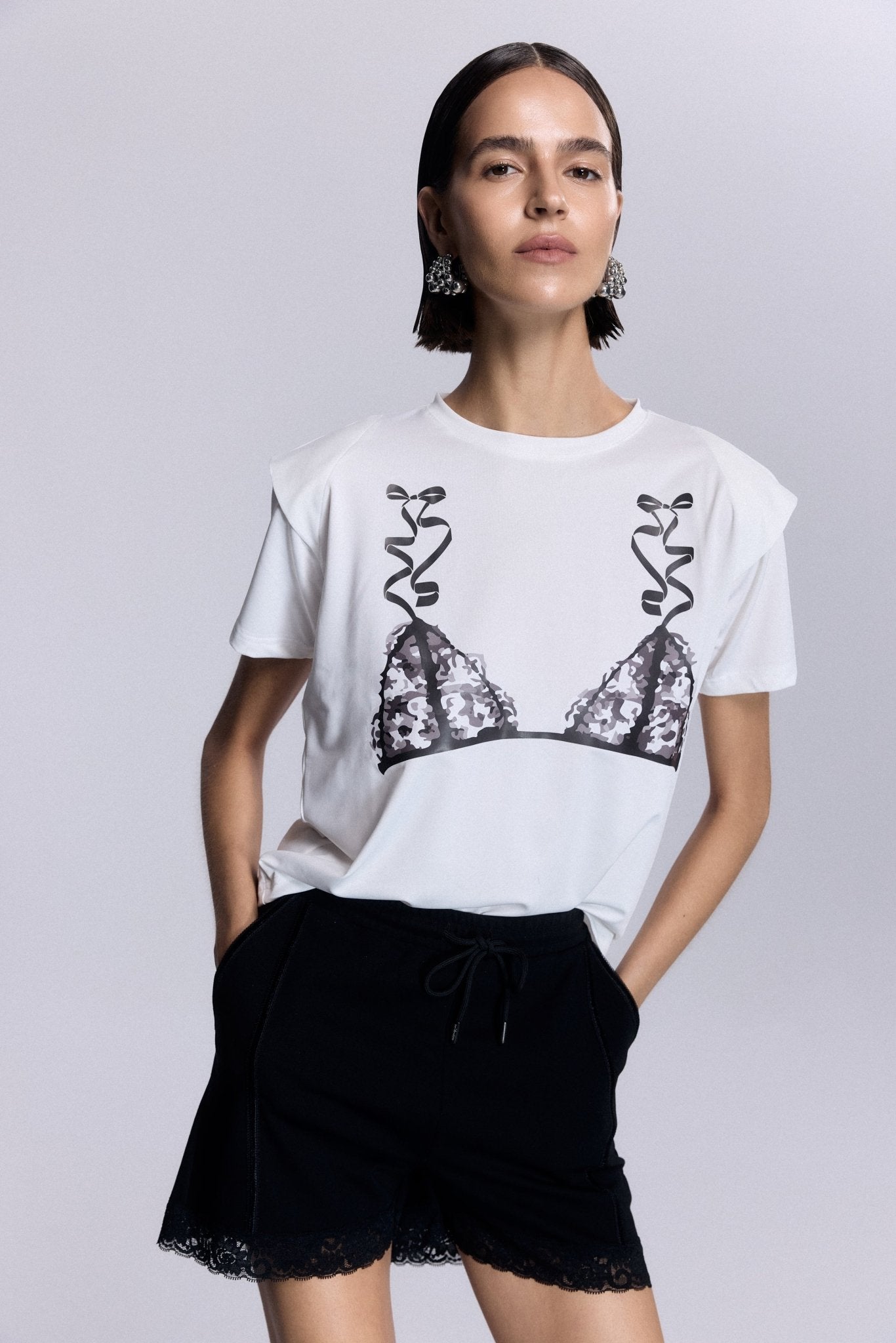 Liora Baskılı Vatkalı Tişört - No Design Store