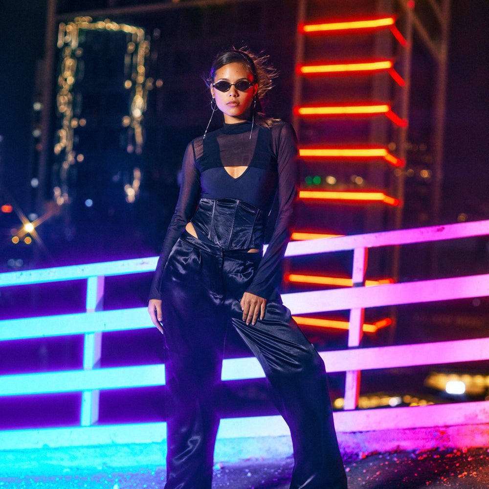 Önü V Yaka Dekolteli Bodysuit - No Design Store