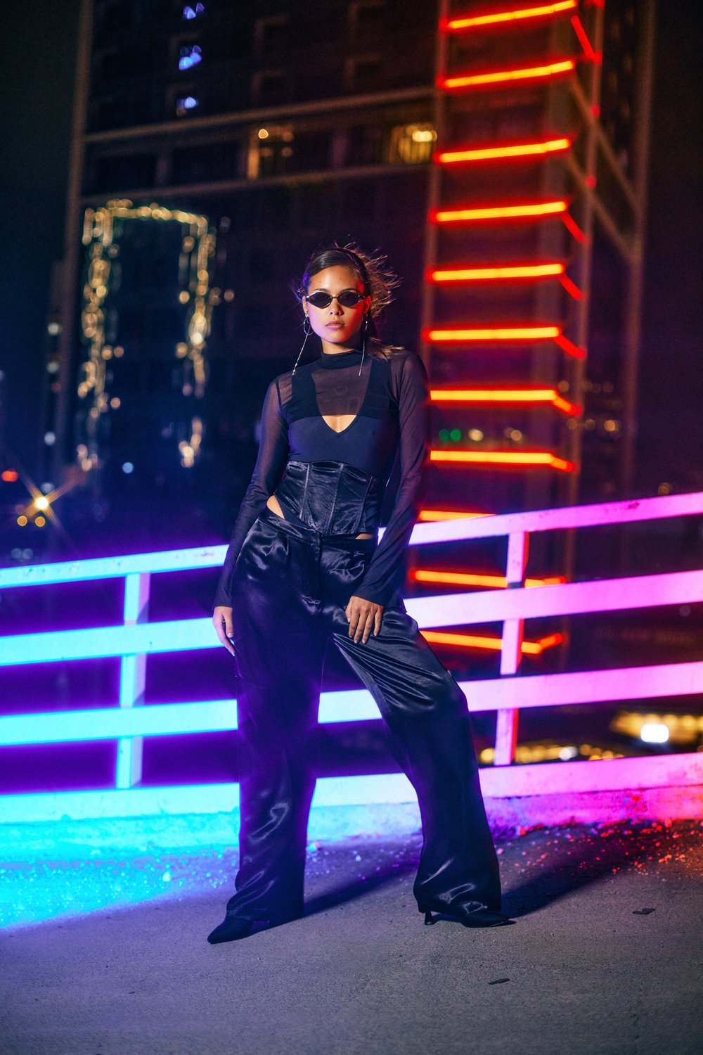 Önü V Yaka Dekolteli Bodysuit - No Design Store