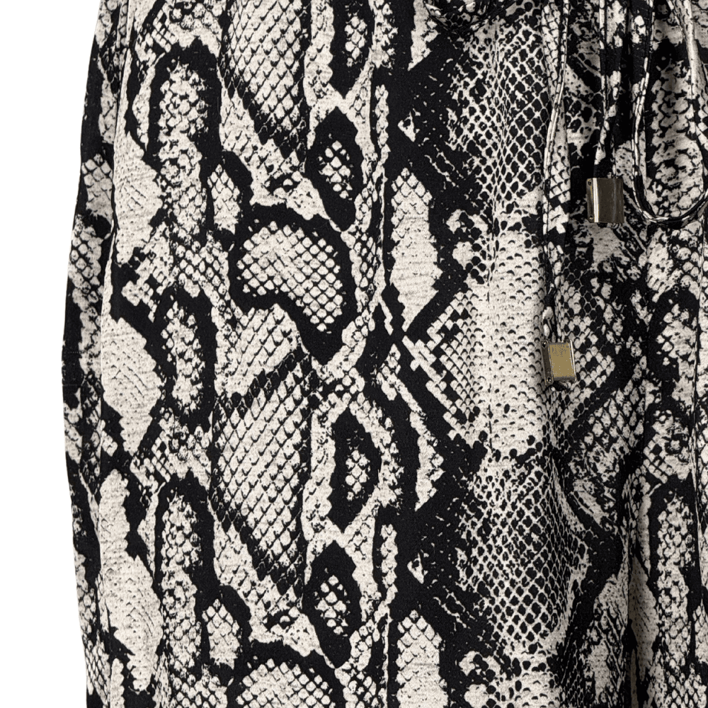 Yüksek Bel ve Beli Lastikli Bol Saten Pantolon - No Design Store